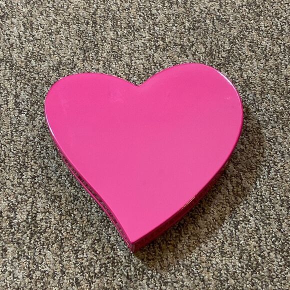 YSL Beauté Pink Heart-Shaped Case Entry Box - Picture 2 of 6